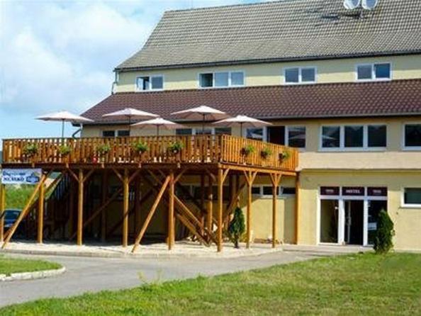 Sport Hotel Ostrov Trenčín 외부 사진